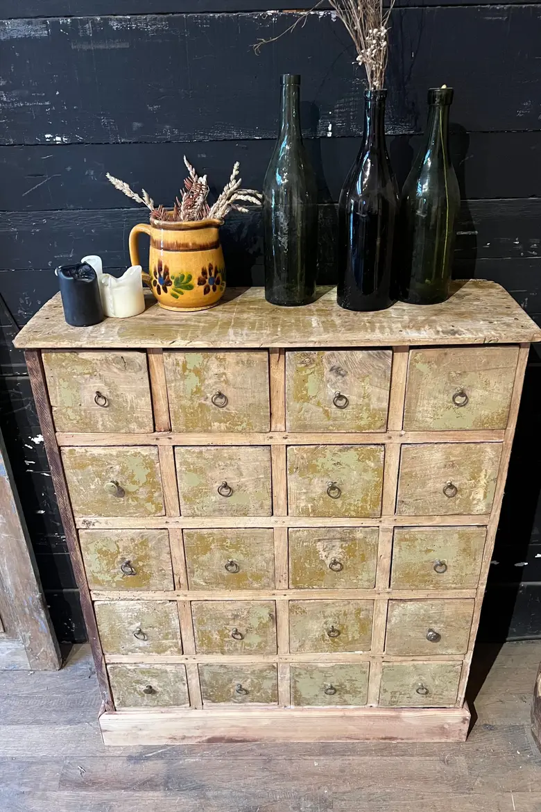 Petit meuble à tiroirs en bois Début XXème