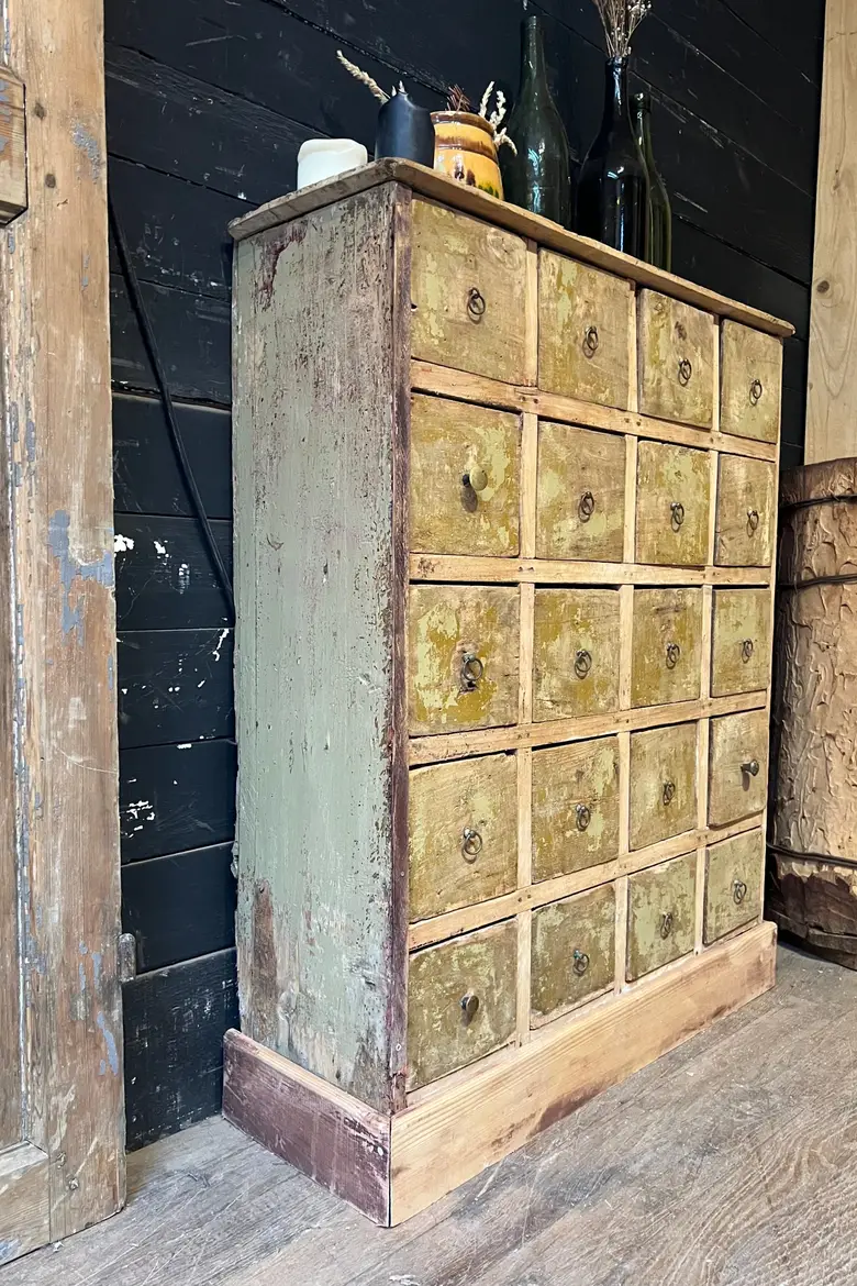 Petit meuble à tiroirs en bois Début XXème