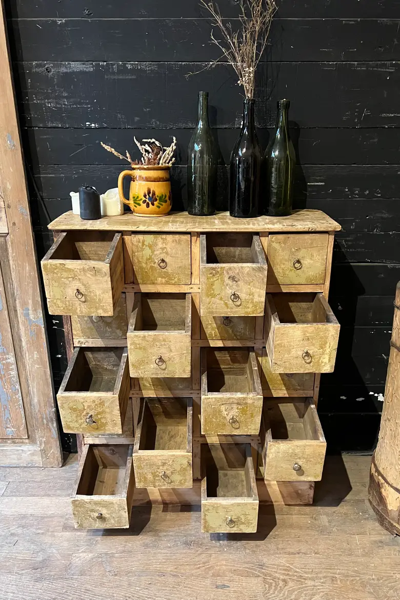 Petit meuble à tiroirs en bois Début XXème