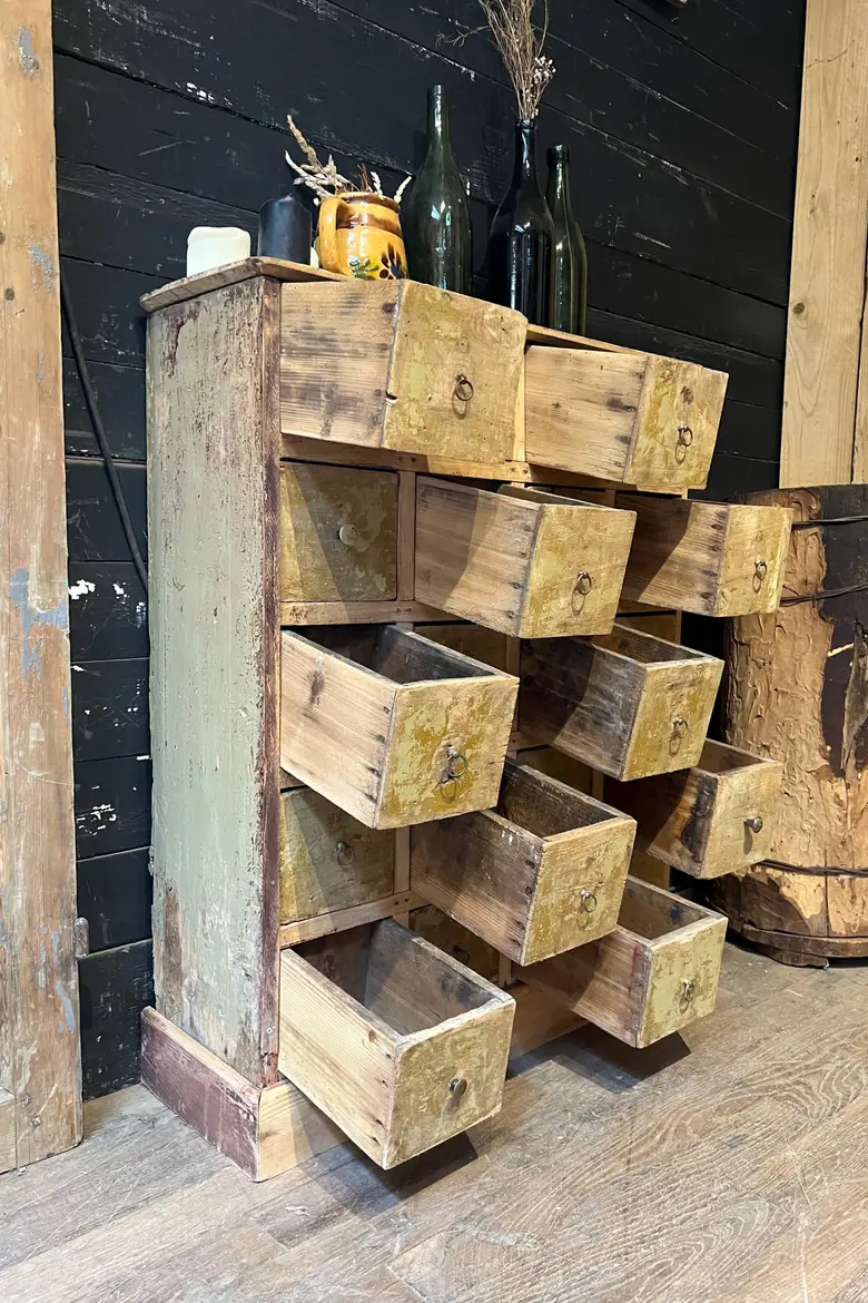 Petit meuble à tiroirs en bois Début XXème