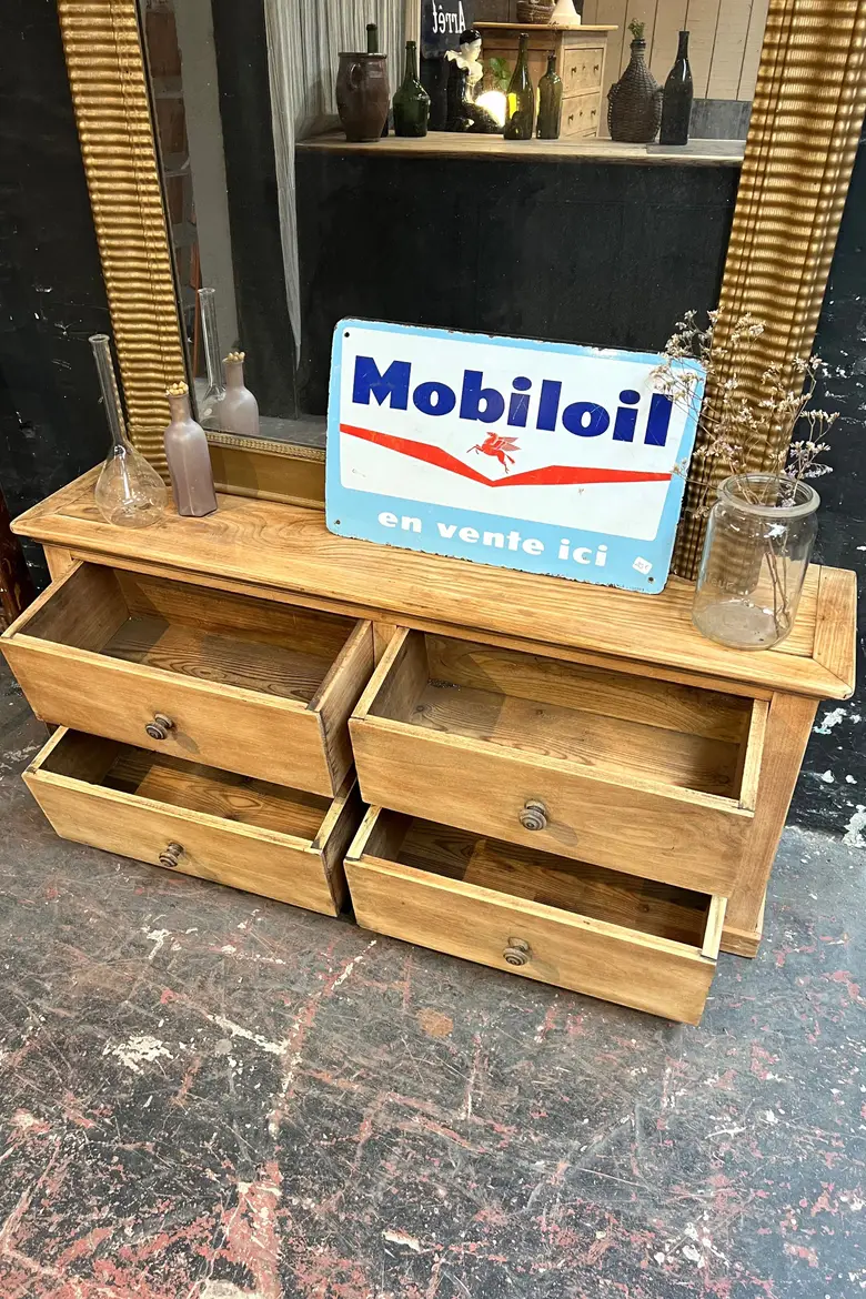 Petit meuble à tiroirs en orme Début XXème