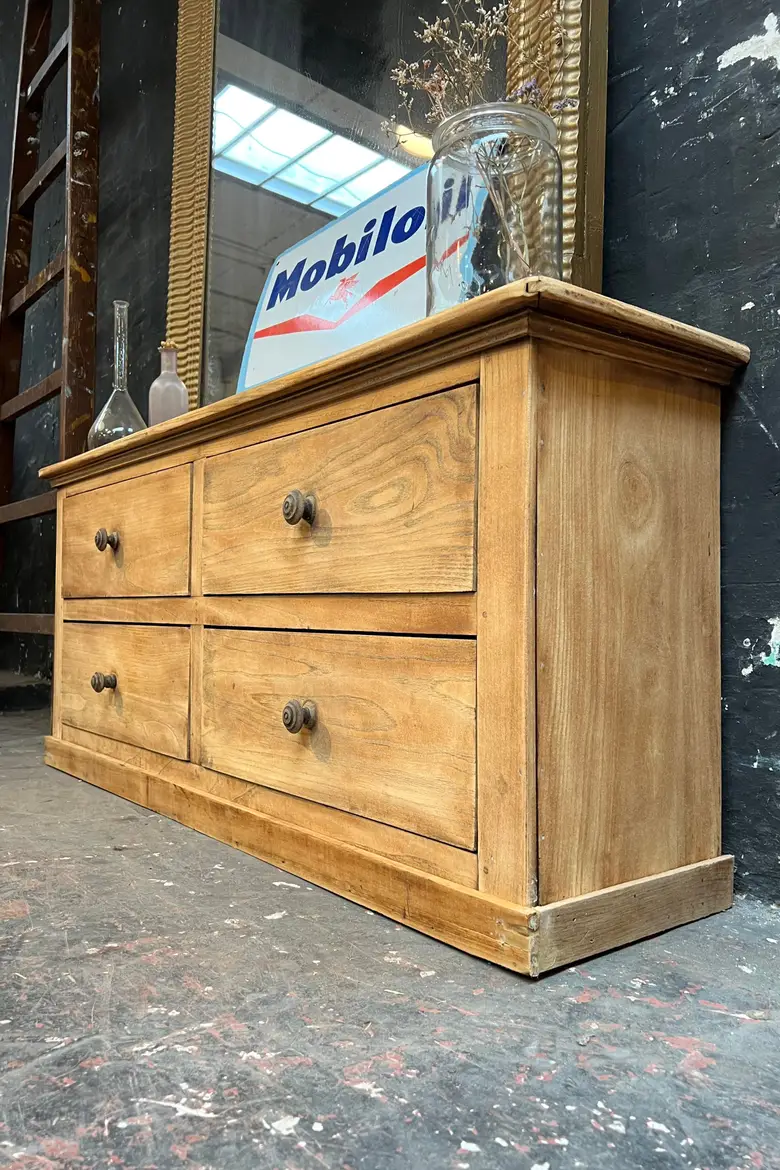 Petit meuble à tiroirs en orme Début XXème
