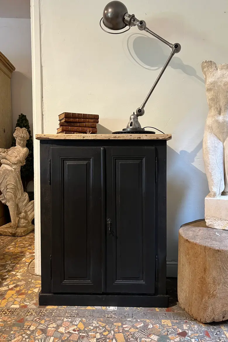 Petit meuble ancien peint en noir Début XXème