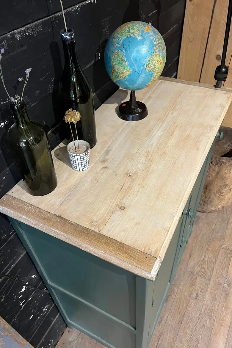 Petit meuble d’atelier  en bois Début XXème