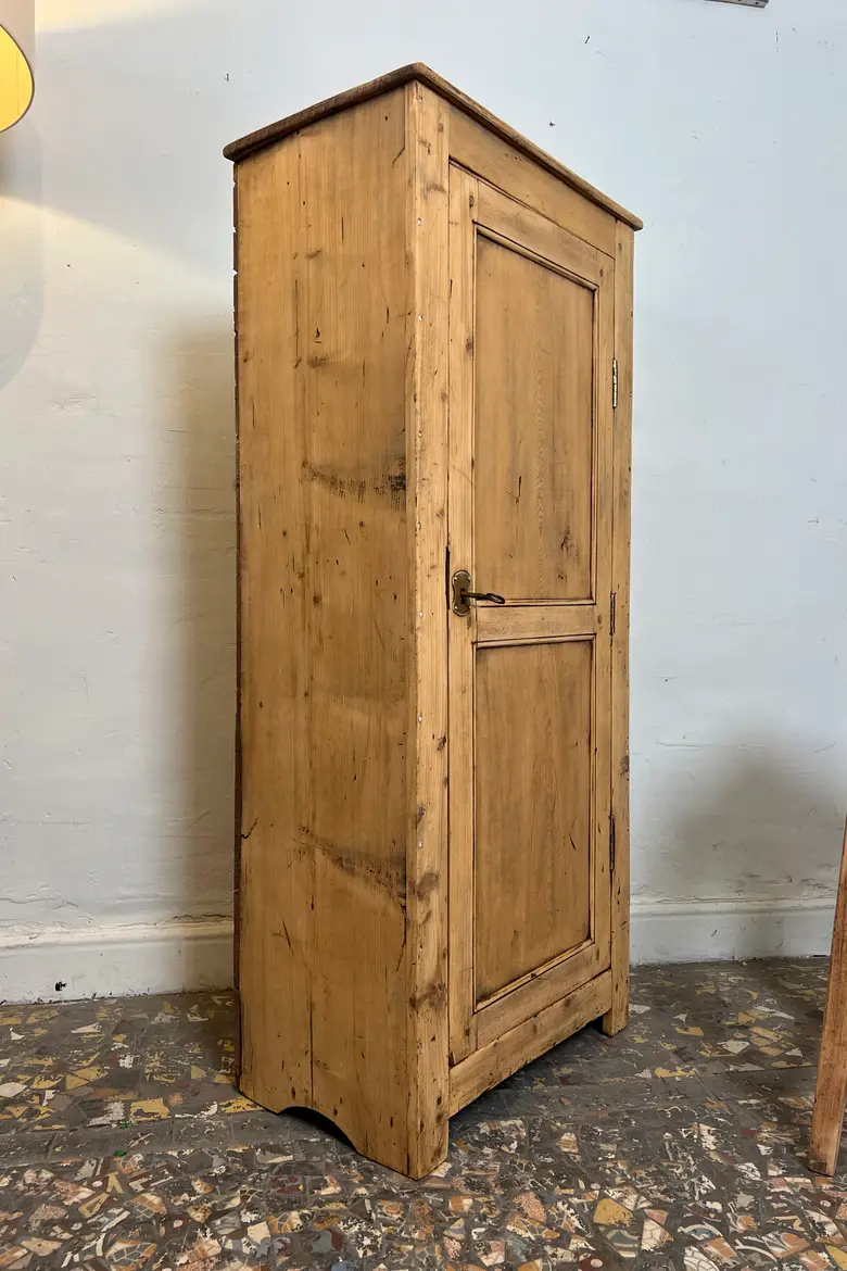 Petit meuble de rangement