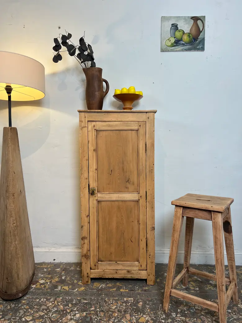 Petit meuble de rangement
