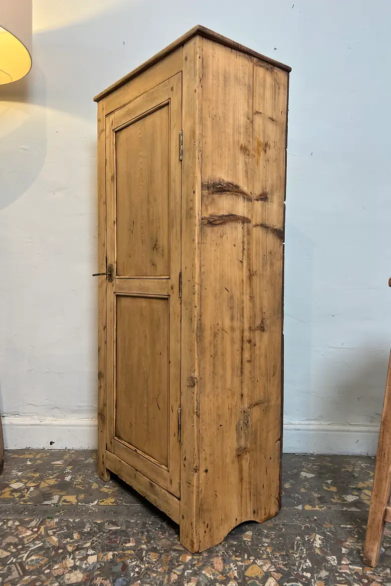 Petit meuble de rangement