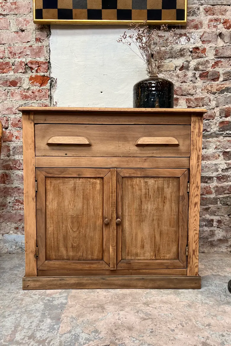 Petit meuble de rangement