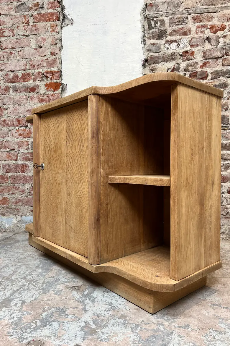 Petit meuble des années 30 en chêne