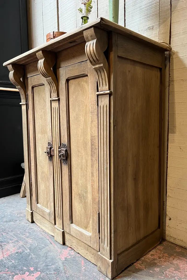 Petit meuble en chêne début 20ème