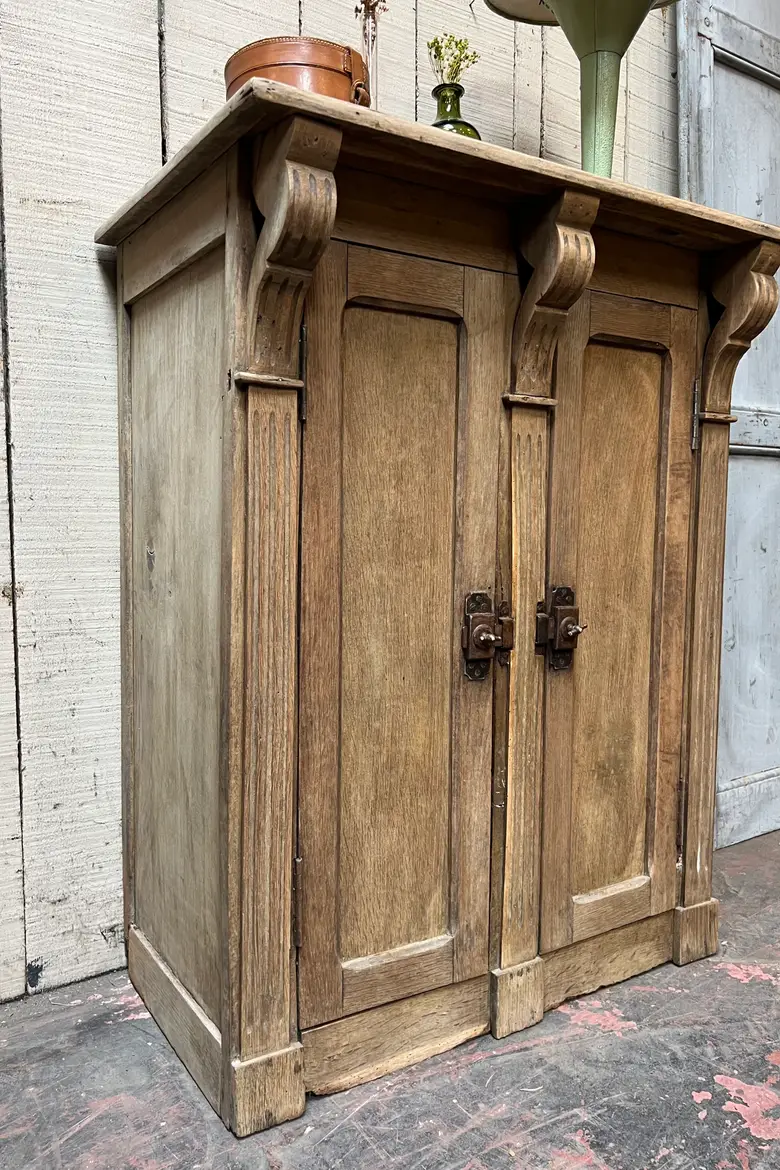 Petit meuble en chêne début 20ème
