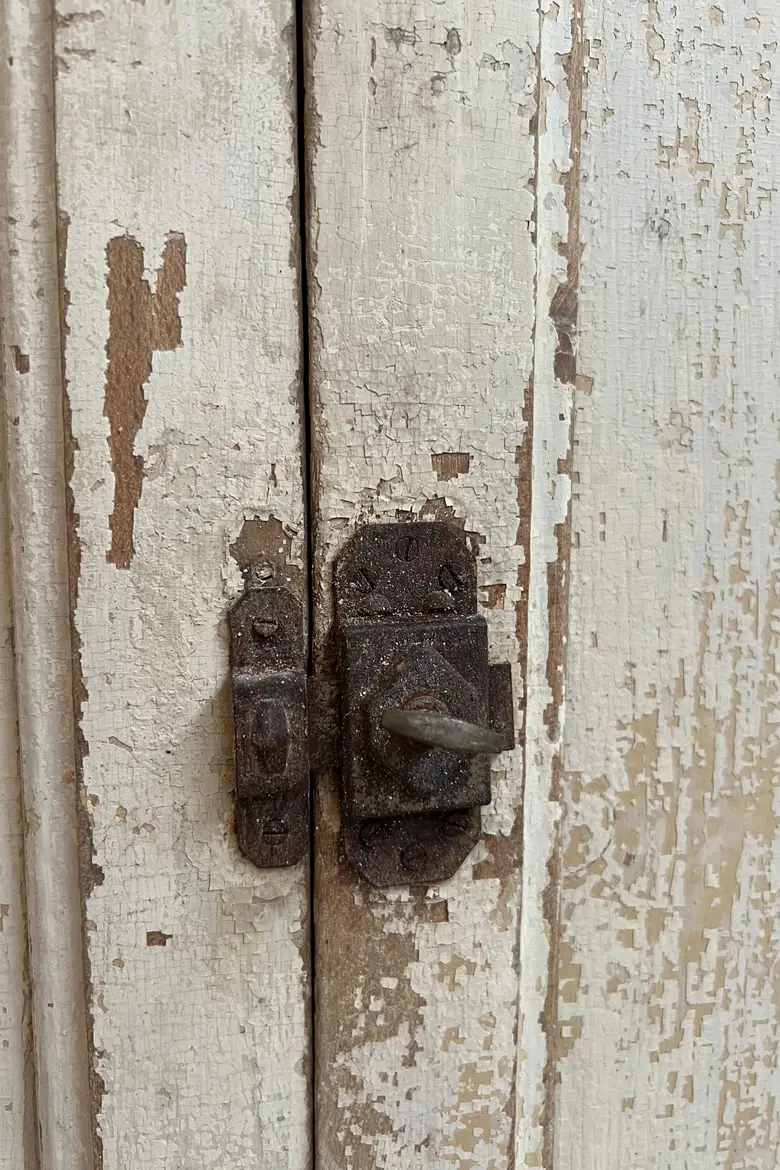 Petit meuble parisien en bois Début XXème