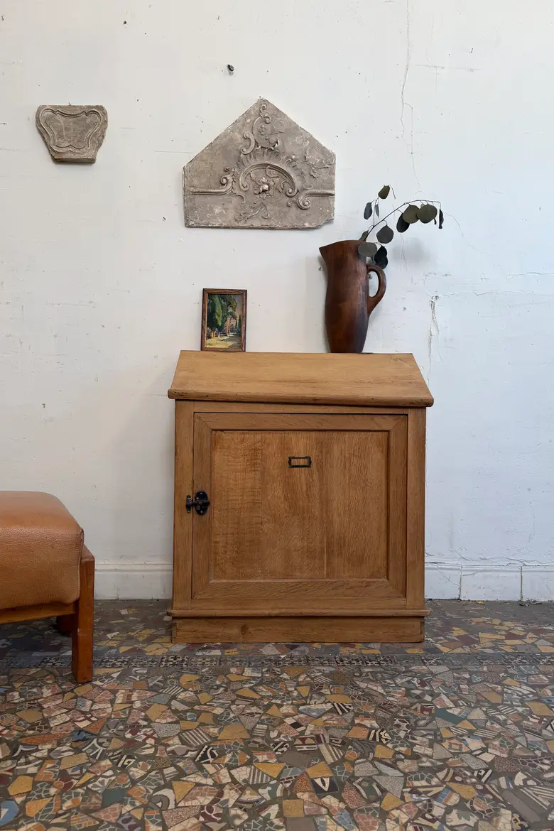 Petit meuble pupitre en chêne