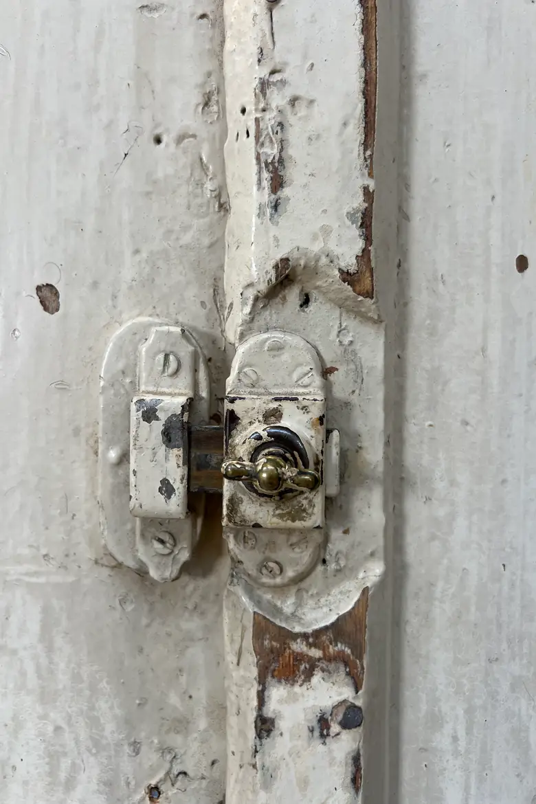 Petite armoire patinée Début XXème