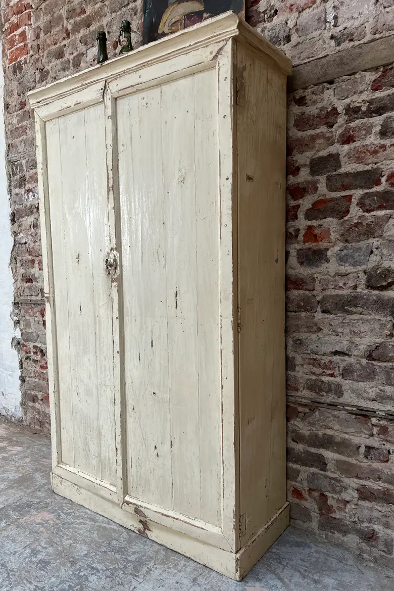 Petite armoire patinée Début XXème