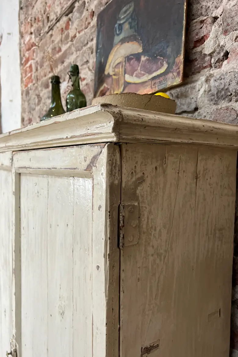 Petite armoire patinée Début XXème