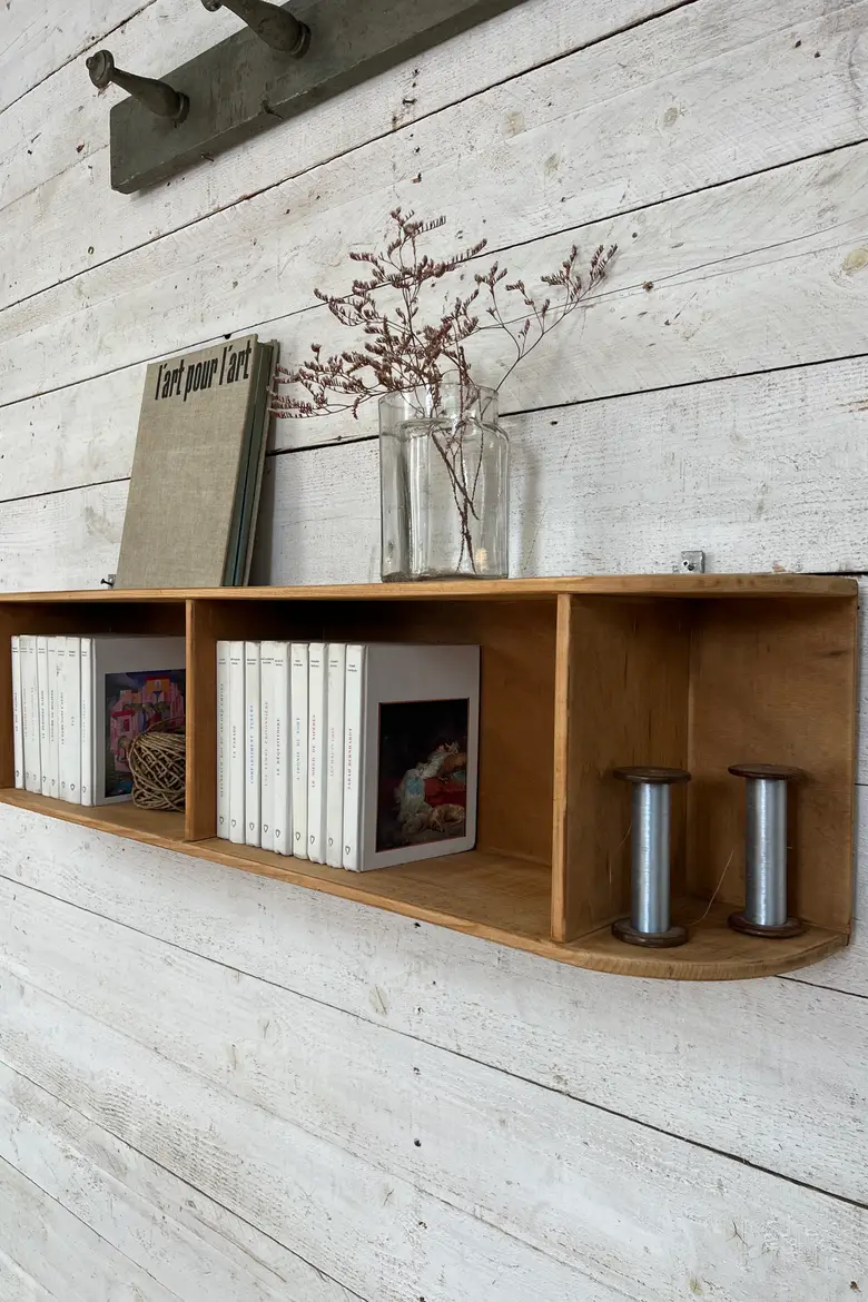 Petite étagère murale vintage – Années 50