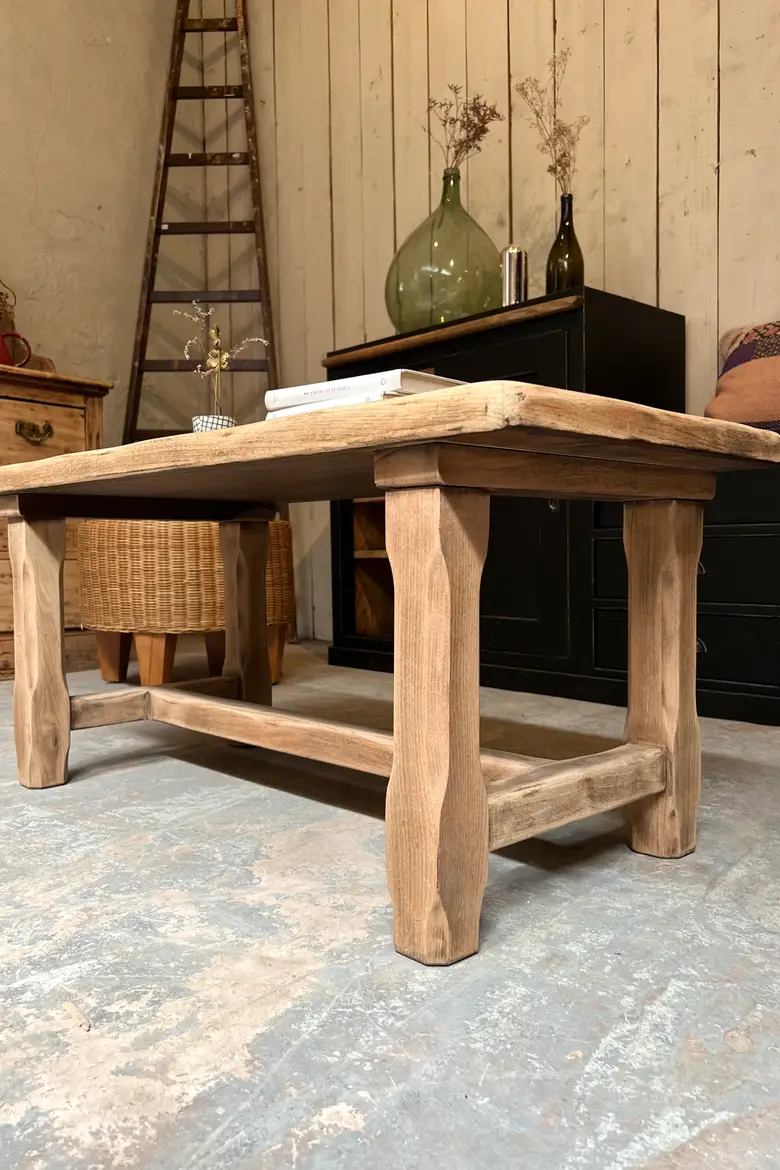 Petite table basse en chêne 1960