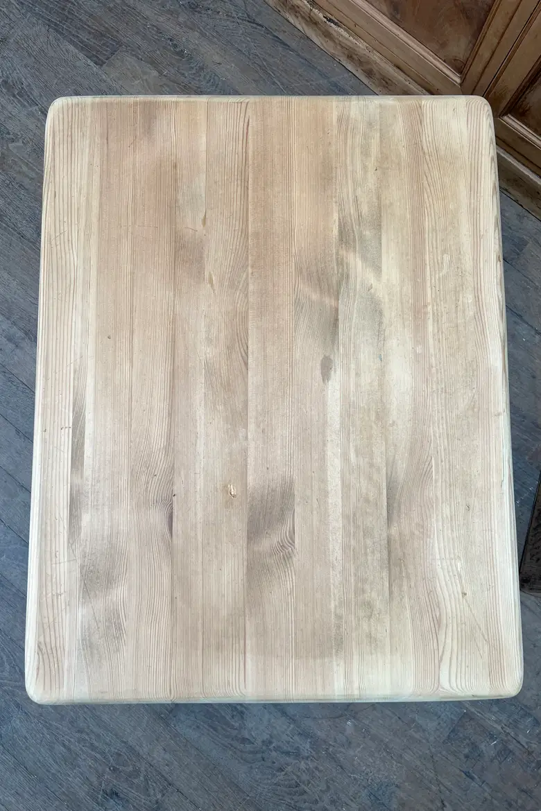 Petite table basse en chêne