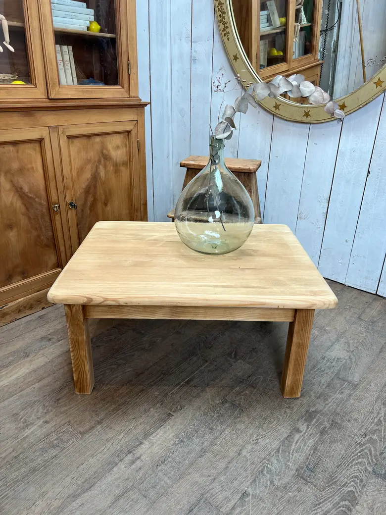 Petite table basse en chêne