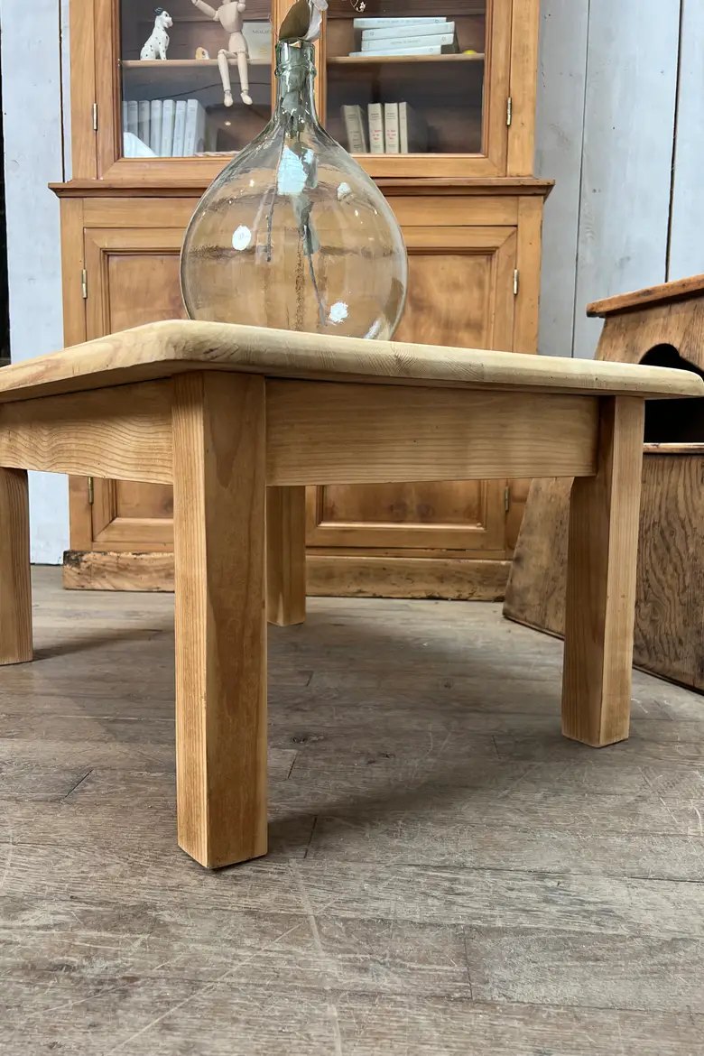 Petite table basse en chêne