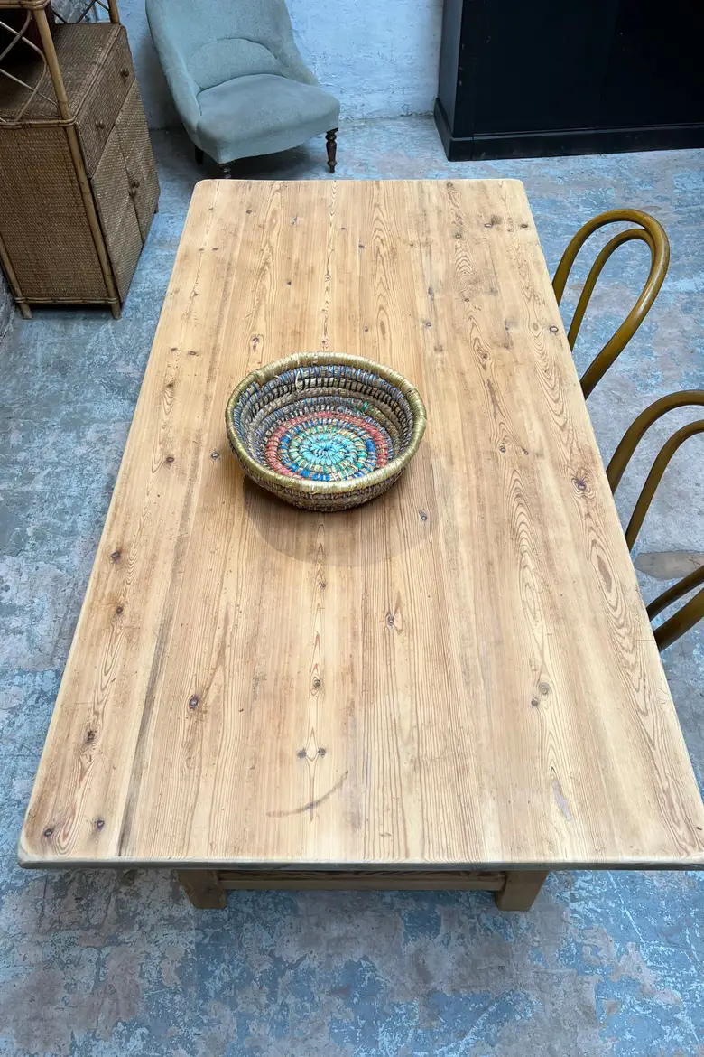 Petite table en sapin Début XXème