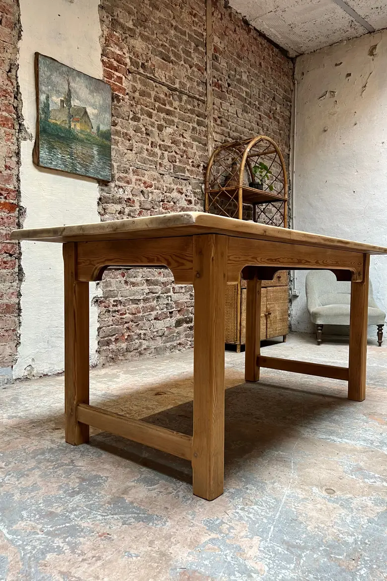 Petite table en sapin Début XXème