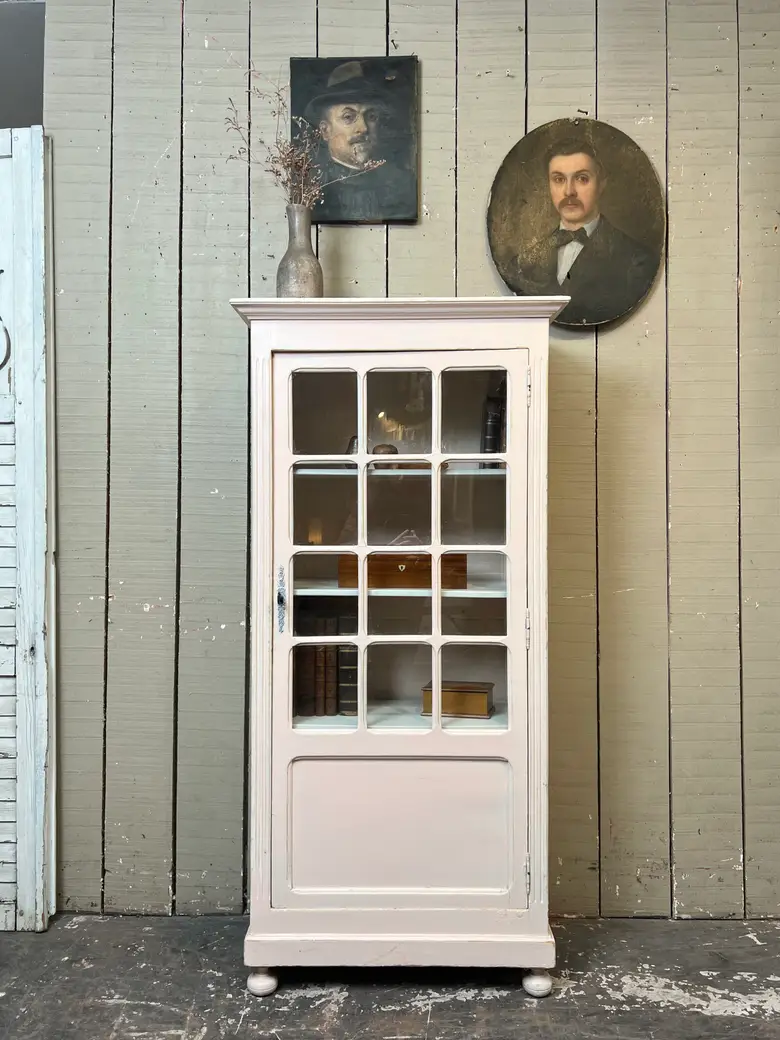 Petite vitrine des années 50
