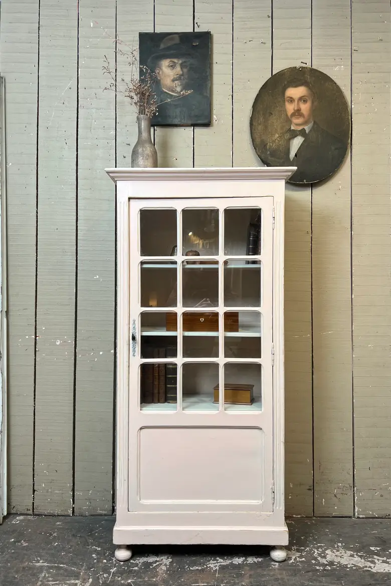 Petite vitrine des années 50