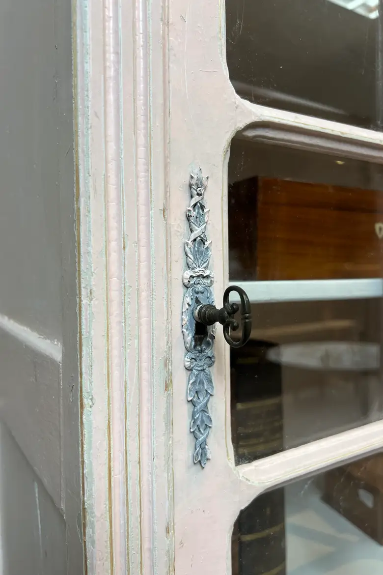 Petite vitrine des années 50