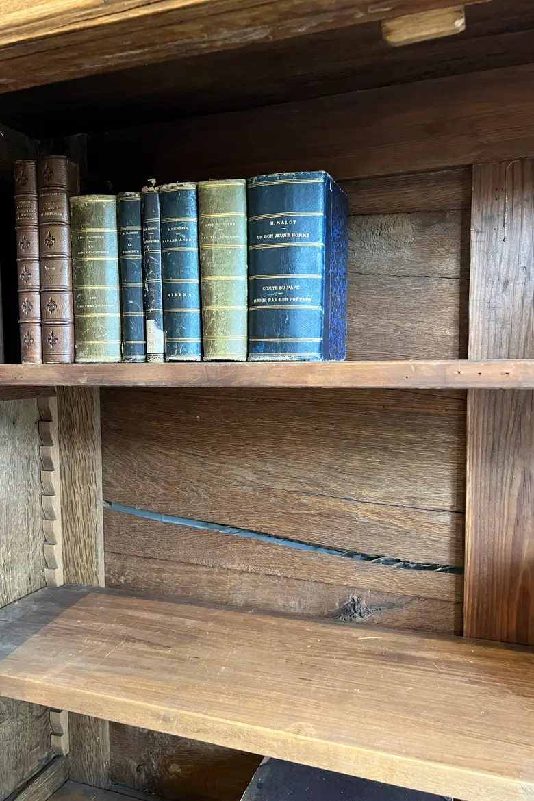 Petite vitrine en chêne 20e