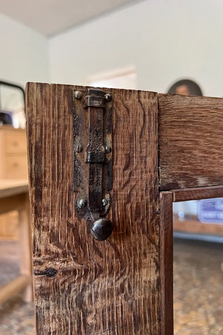Petite vitrine en chêne 20e