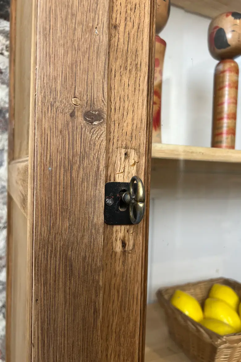 Petite vitrine en chêne