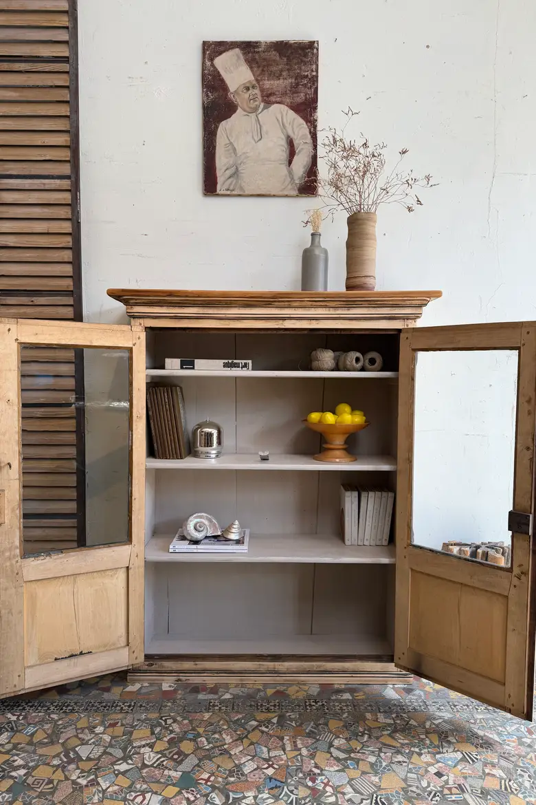 Petite vitrine en peuplier – XIXe