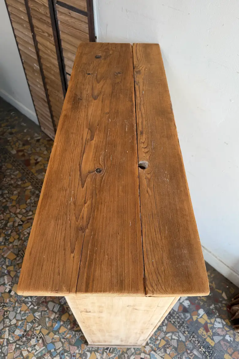 Petite vitrine en peuplier – XIXe
