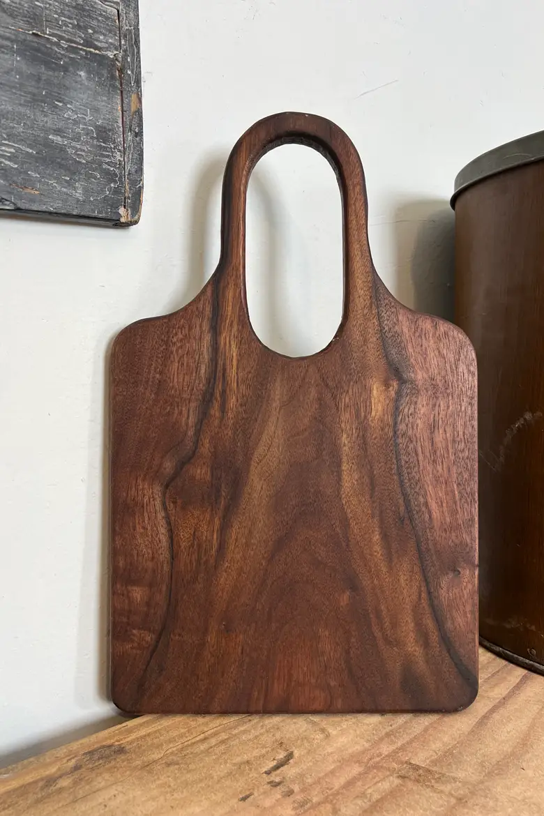 Planche à découper en noyer Américain