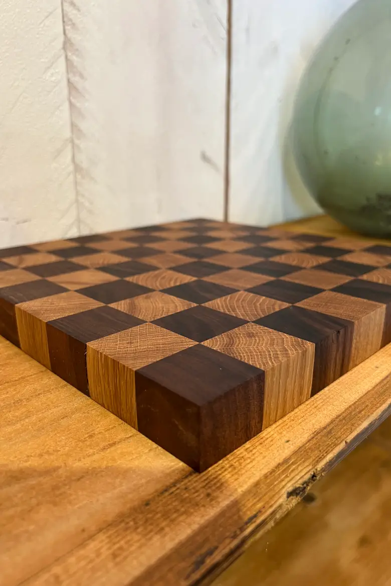 Planche en bois damier
