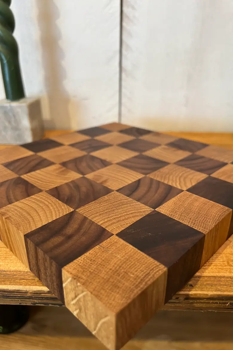 Planche en bois damier