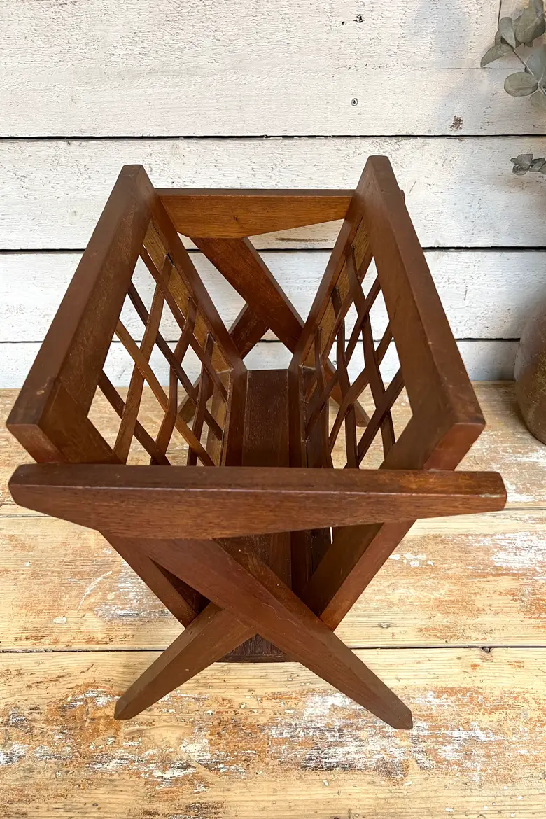 Porte revue scandinave en teck 1970