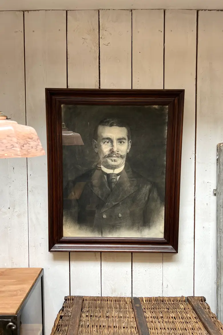 Portrait d’ancêtre au fusain 1920