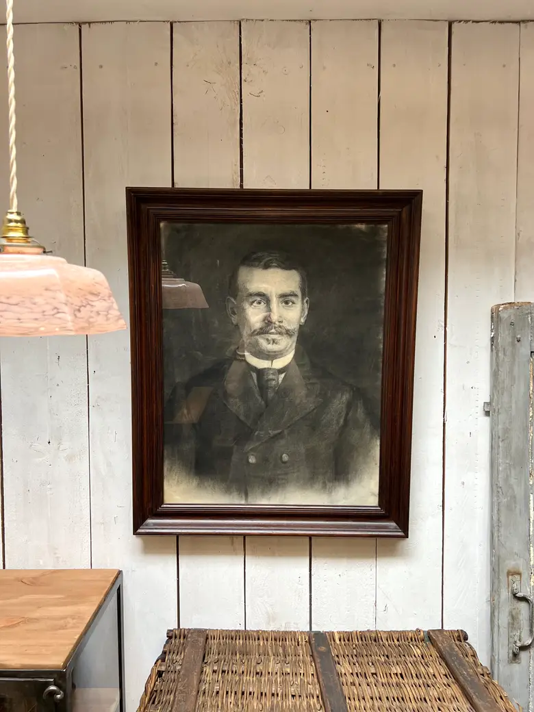 Portrait d’ancêtre au fusain 1920