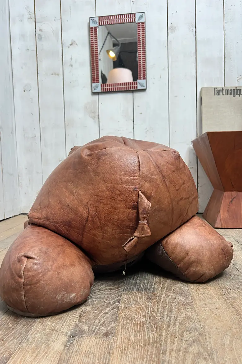 Pouf hippopotame en cuir – Années 50