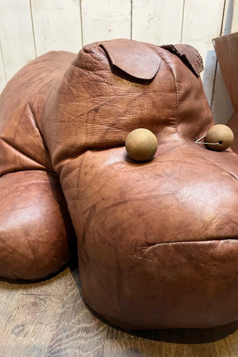 Pouf hippopotame en cuir – Années 50