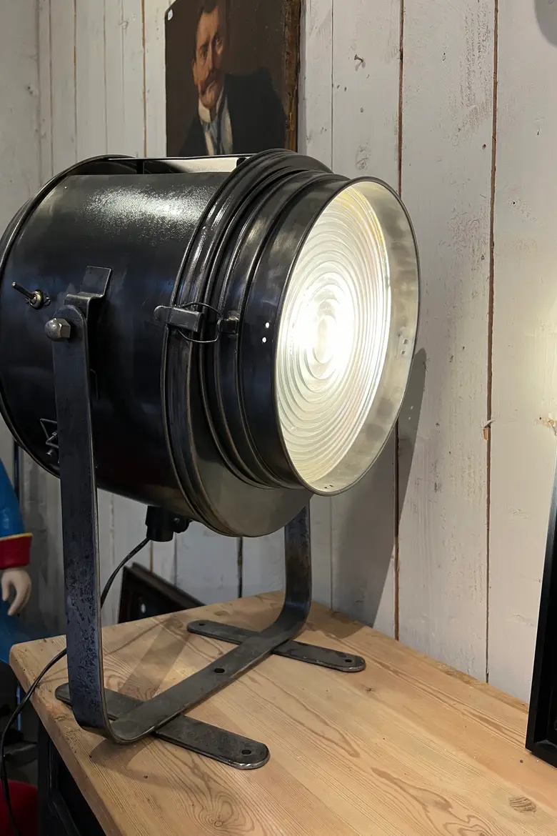 Projecteur de cinéma Crémer