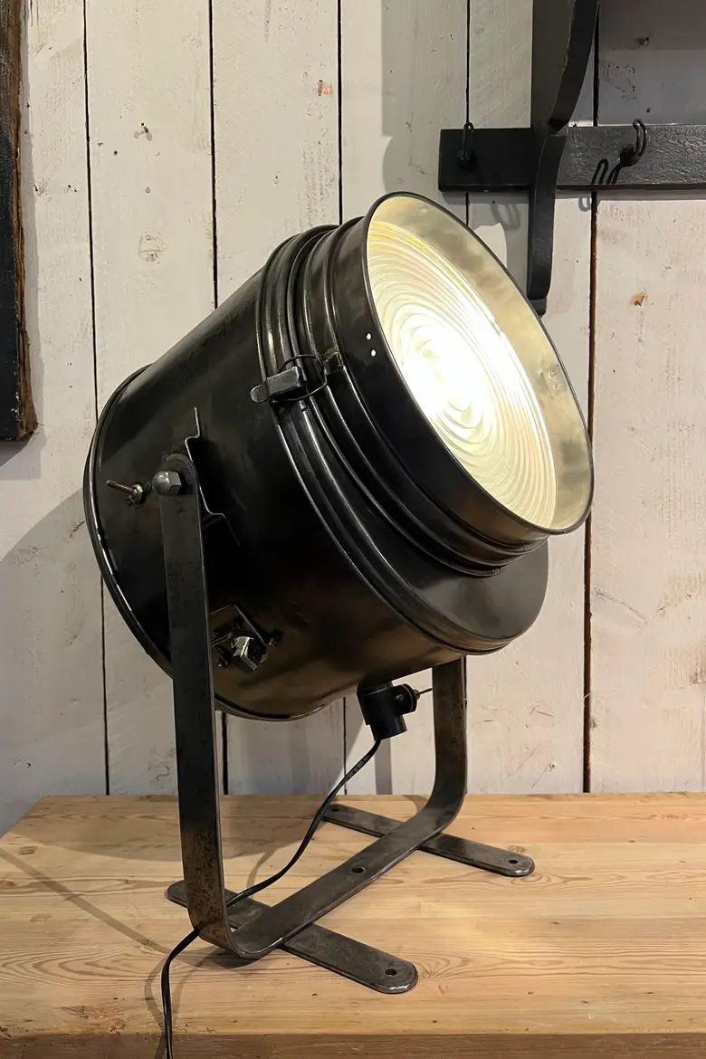 Projecteur de cinéma Crémer