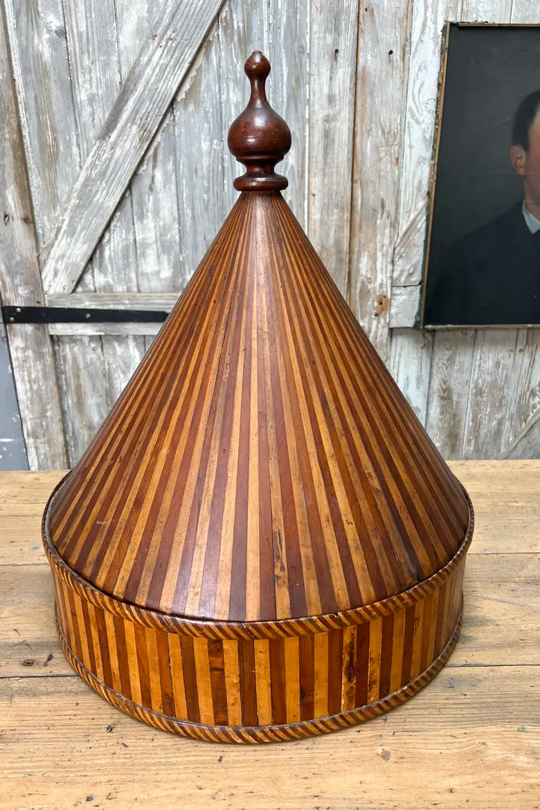 Rare boîte à chapeaux 19ème