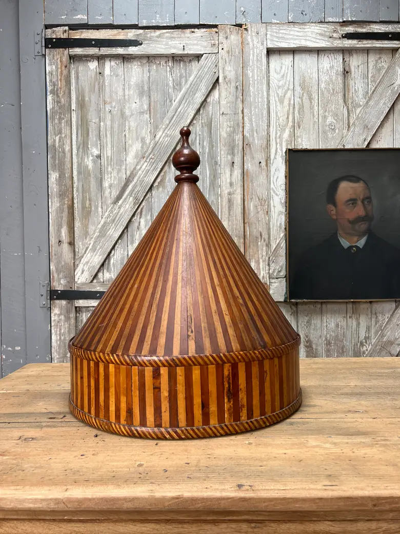 Rare boîte à chapeaux 19ème