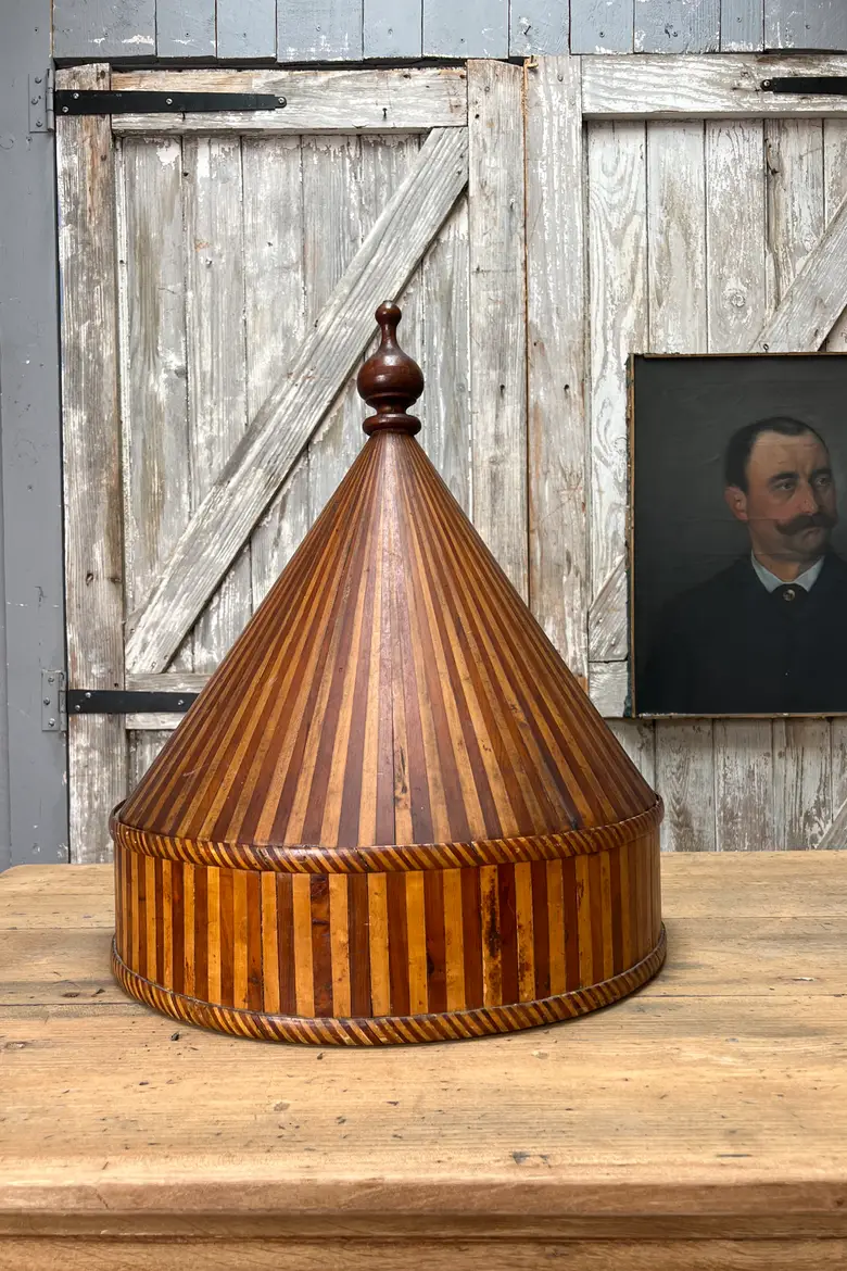 Rare boîte à chapeaux 19ème