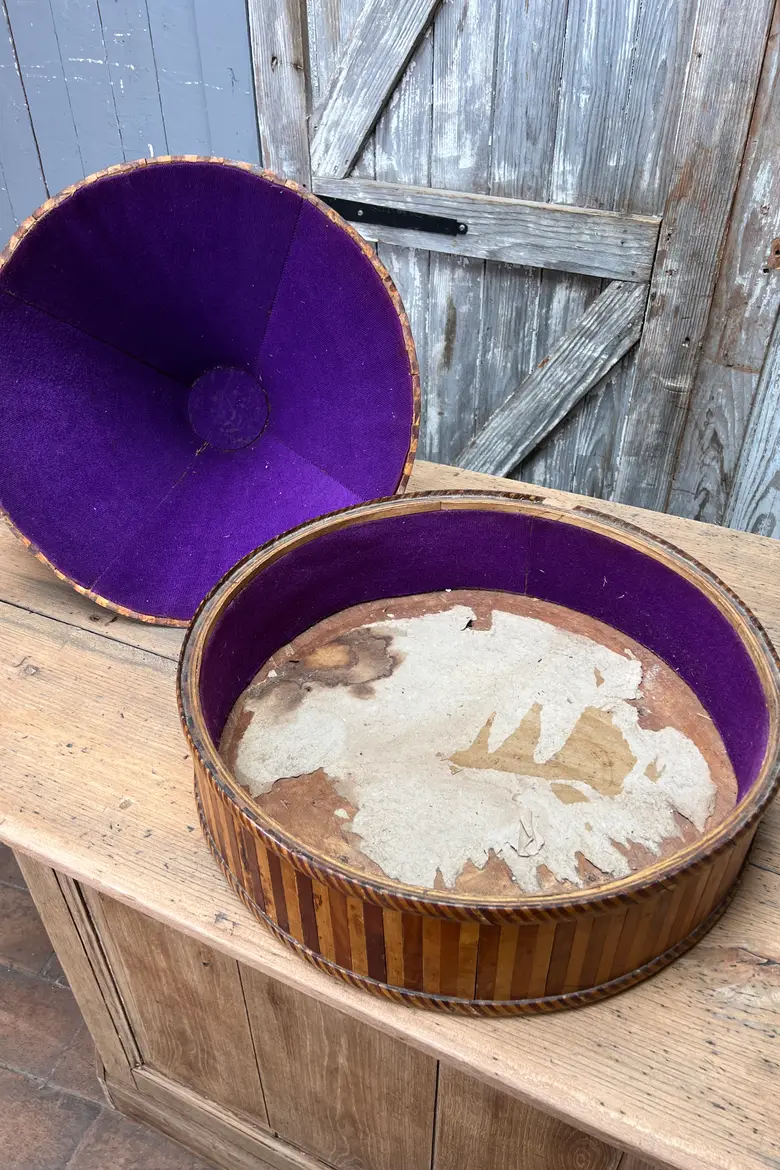 Rare boîte à chapeaux 19ème
