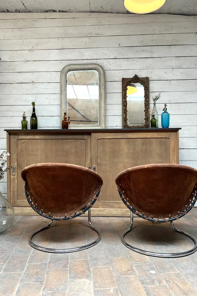 Rare paire de fauteuils Ballon Années 70